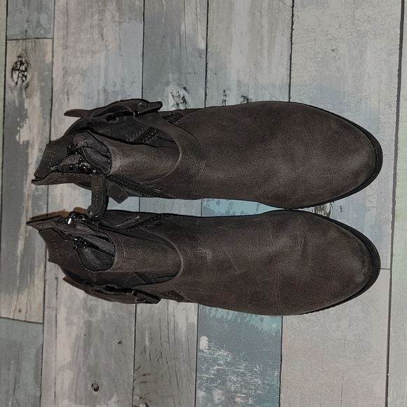 Not Rated Shoes - Not Rated Booties sz 8.5